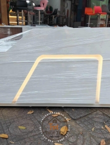 Quầy thu ngân- lễ tân e nhận làm theo yêu cầu