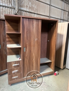 Tủ quần áo MDF lõi xanh cửa lùa có kệ ngoài ngang 1m6
