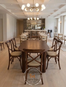 Ghế bistro gỗ cao su tự nhiên