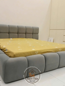 Giường bánh mì bọc nỉ nhung, vạt khung sắt