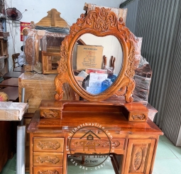 Bàn trang điểm gỗ tràm hình trái tim ngang 1m1