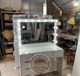 Bàn makeup kèm gương led bàn trang điểm gỗ MDF lõi xanh chuyên nghiệp giá tại xưởng