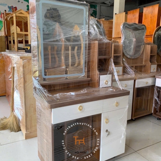 Bàn trang điểm mdf nhiều mẫu 