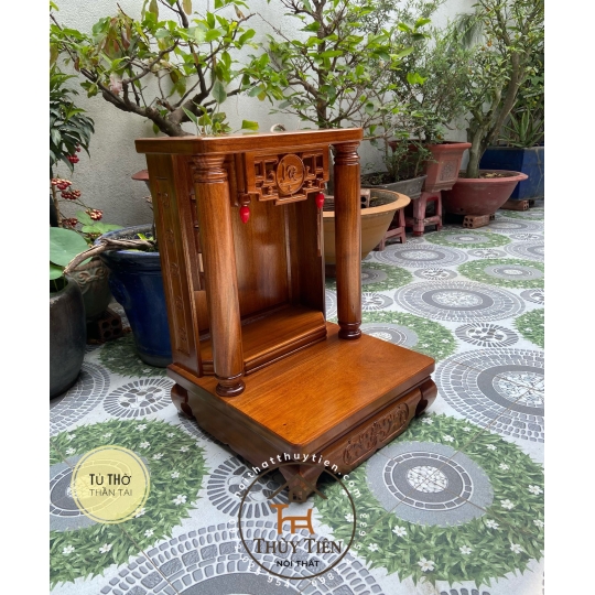 Bàn thờ thần tài cột tròn trơn