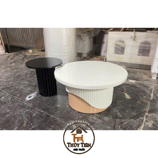 Bàn decor e đặt theo yêu cầu khách