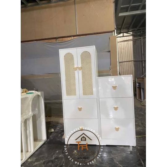 Mẫu tủ em bé em đặt theo yêu cầu ạ 