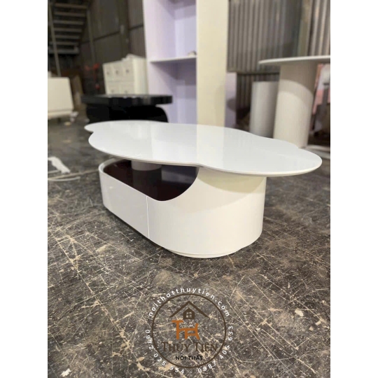 Bàn decor e đặt theo yêu cầu khách