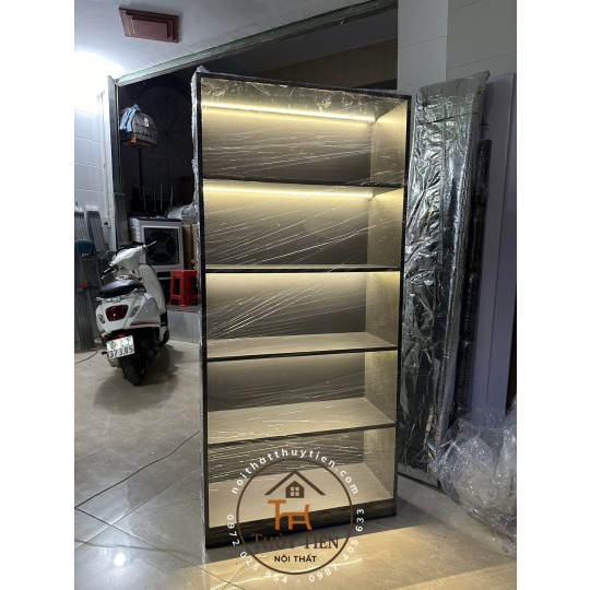Tủ- kệ trưng bày cánh kính
