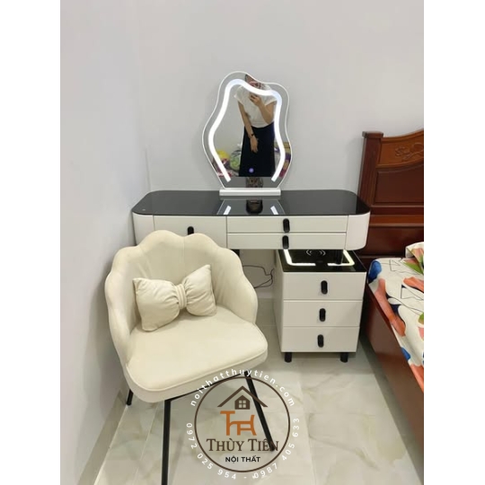 Bộ Bàn Trang Điểm Tặng Ghế M03, Phong Cách Tinh Tế, Chất Liệu Cao Cấp