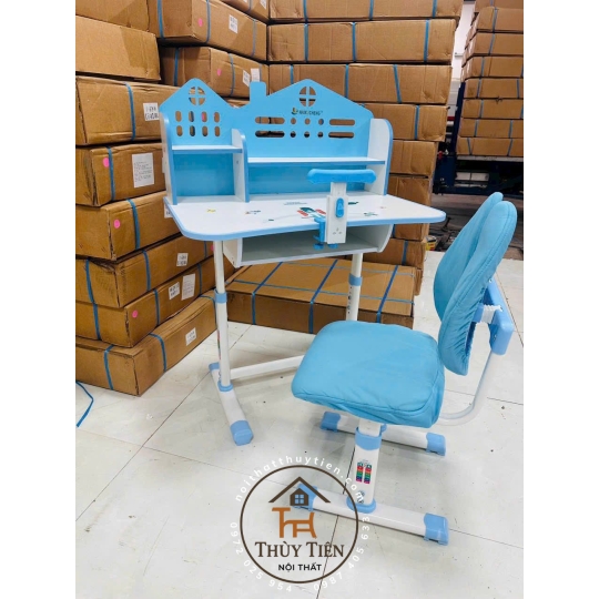 Bộ bàn học sinh- Bàn học sinh chống gù, chống cận,  có kệ sách mới, ghế xoay 360 độ có bánh xe