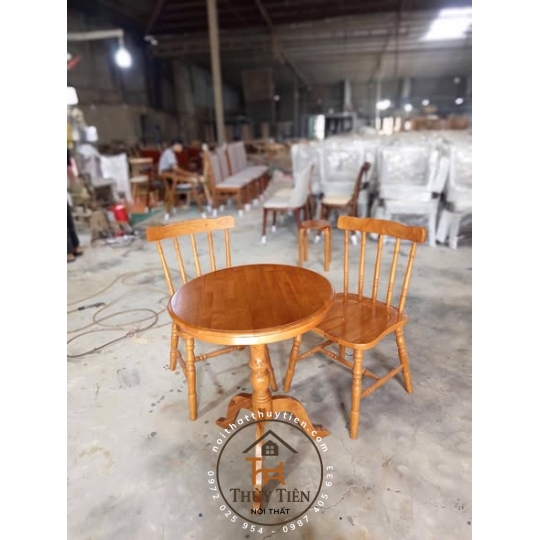 ❤️Bàn tròn cổ điển kết hợp cùng ghế 7 nan giản dị mà chắc chắn-một bộ đôi mộc mạc nhưng tinh tế, mang lại không gian ấm cúng và gần gũi cho mọi góc nhà🍀🍀