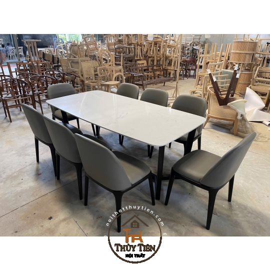 BỘ BÀN ĐÁ CHO GIA ĐÌNH ĐÔNG THÀNH VIÊN