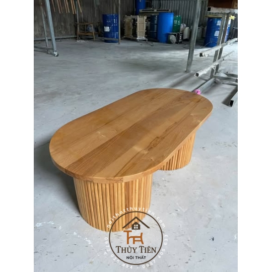 BÀN TRÀ SOFA MẶT OVAL TINH TẾ VÀ THANH MẢNH