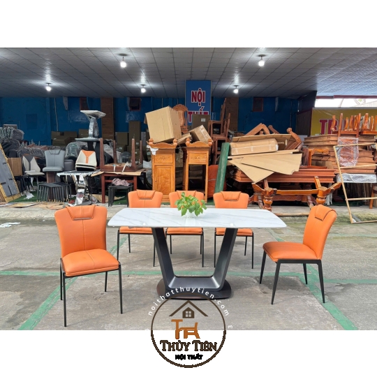 Mẫu bàn ăn nhập khẩu