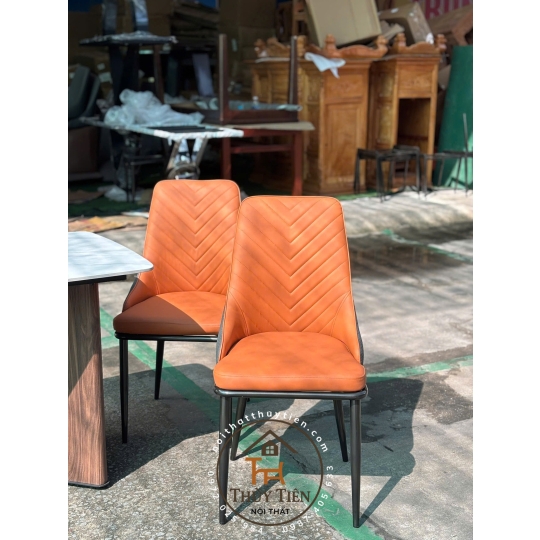 Mẫu bàn ăn nhập khẩu