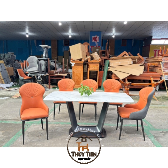 Mẫu bàn ăn nhập khẩu