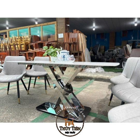 Mẫu bàn ăn nhập khẩu