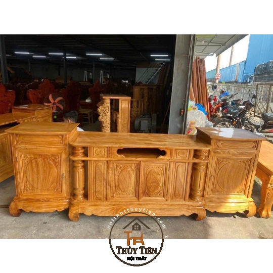 Cốp tivi gỗ gõ- CTVGG 008