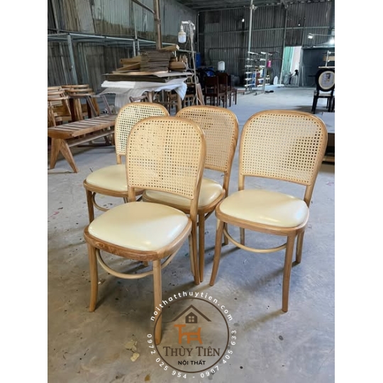 Ghế THonet 811 gỗ ASH có nệm