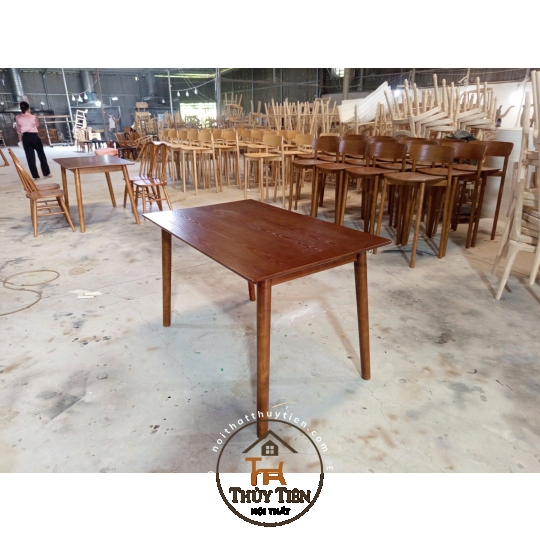 Bàn ăn lunar tròn & chữ nhật gỗ cao su 