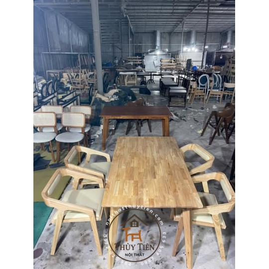 BÀN OBMA VÀ GHẾ KATAKANA