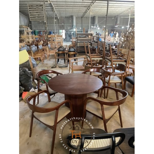 BỘ BÀN ĂN TRÒN 4 GHẾ NEVA