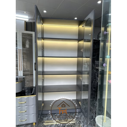 Tủ- kệ trưng bày cánh kính