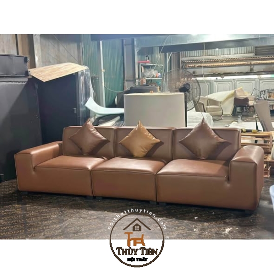  Sofa da thiết kế 3 chỗ màu nâu camel sang trọng, kiểu dáng tối giản nhưng tinh tế