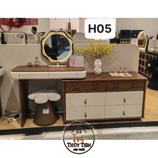 Bàn phấn bàn trang điểm hàng nhập khẩu