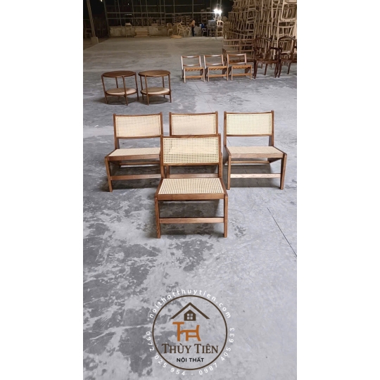 Ghế Kangaroo kết hợp bàn 2 tầng