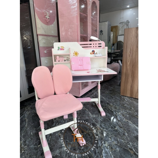 Bộ bàn học sinh- Bàn học sinh chống gù, chống cận,  có kệ sách mới, ghế xoay 360 độ có bánh xe