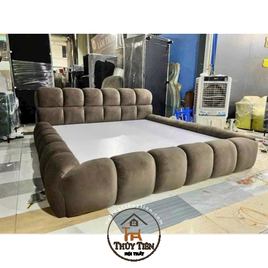 Giường bánh mì bọc nỉ nhung, vạt khung sắt