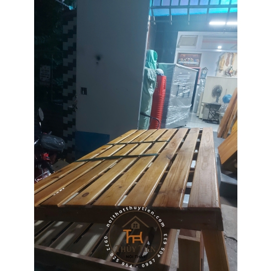 Mẫu Giường pallet gỗ thông giá rẻ