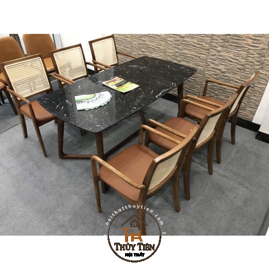 Ghế ăn Cherry có tay