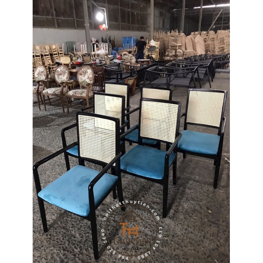 Ghế ăn Cherry có tay