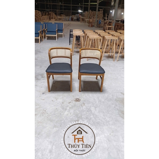 Ghế ăn cao cấp gỗ ash Bonivisa - GBNi