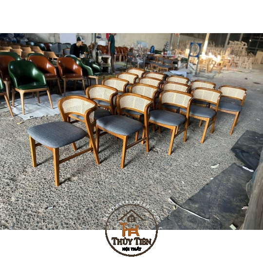 Ghế ăn cao cấp gỗ ash Bonivisa - GBNi