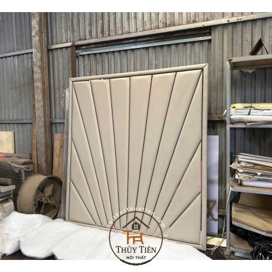 Vách ốp nhà em làm theo kích thước yêu cầu ạ