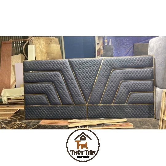 Vách ốp nhà em làm theo kích thước yêu cầu ạ