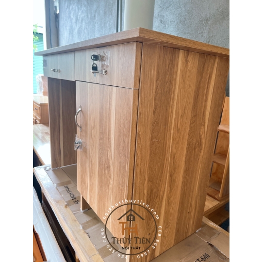 Bàn làm việc okal min có hộc khoá chắc chắn