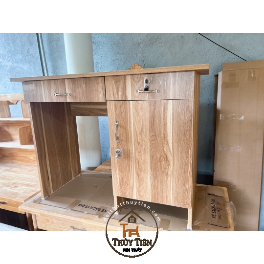 Bàn làm việc okal min có hộc khoá chắc chắn