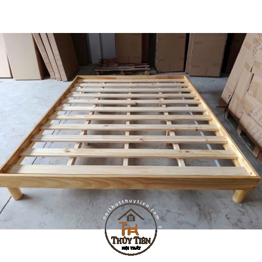 Giường gỗ thông sơn đẹp hàng lắp ráp