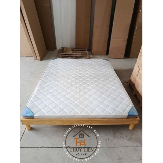 Giường gỗ thông sơn đẹp hàng lắp ráp