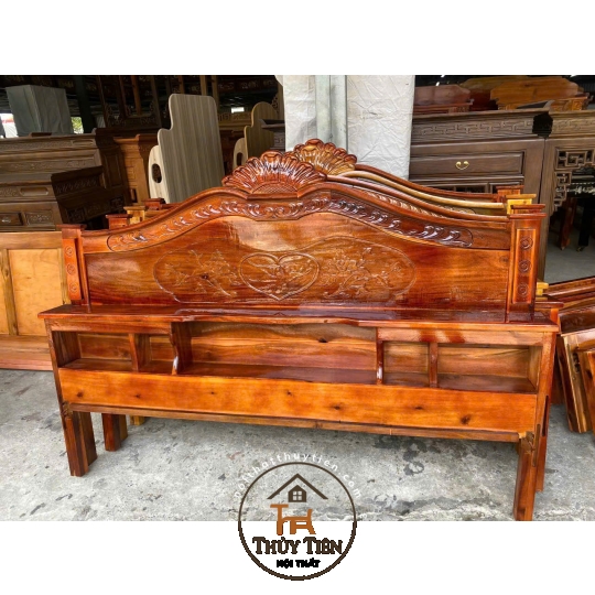 Giường ngủ gỗ tràm