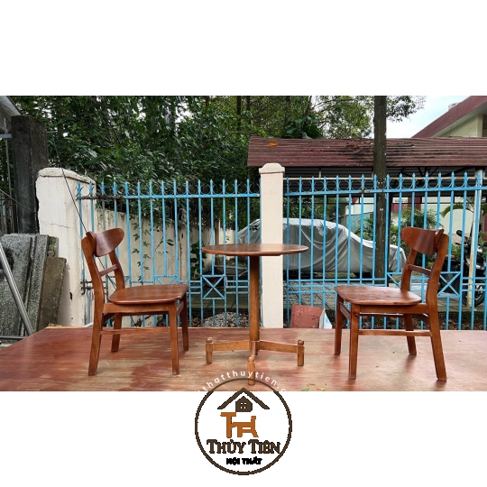 Bàn trà gỗ cao su