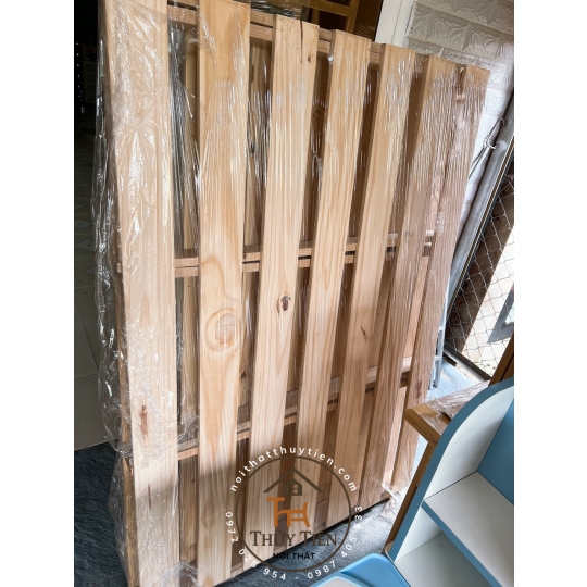 Giường pallet gỗ thông
