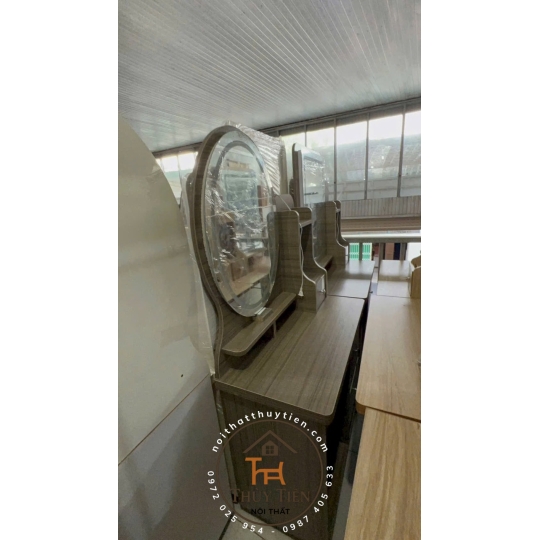 Bàn trang điểm Min