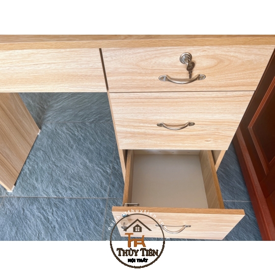 Bàn làm việc MDF lõi xanh