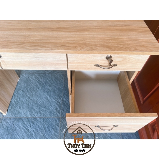 Bàn làm việc MDF lõi xanh