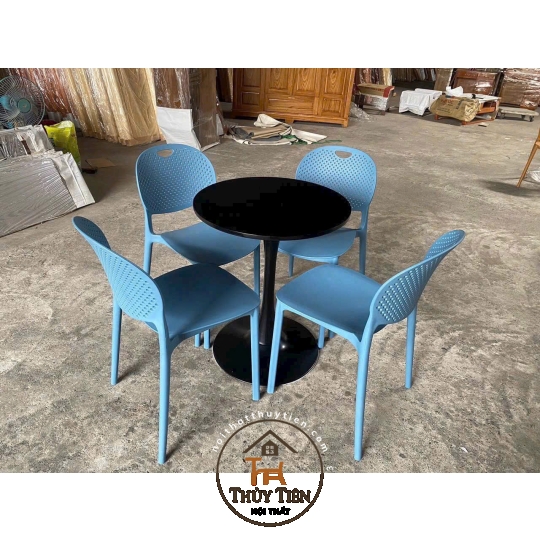 Bàn trà nhựa chân sắt